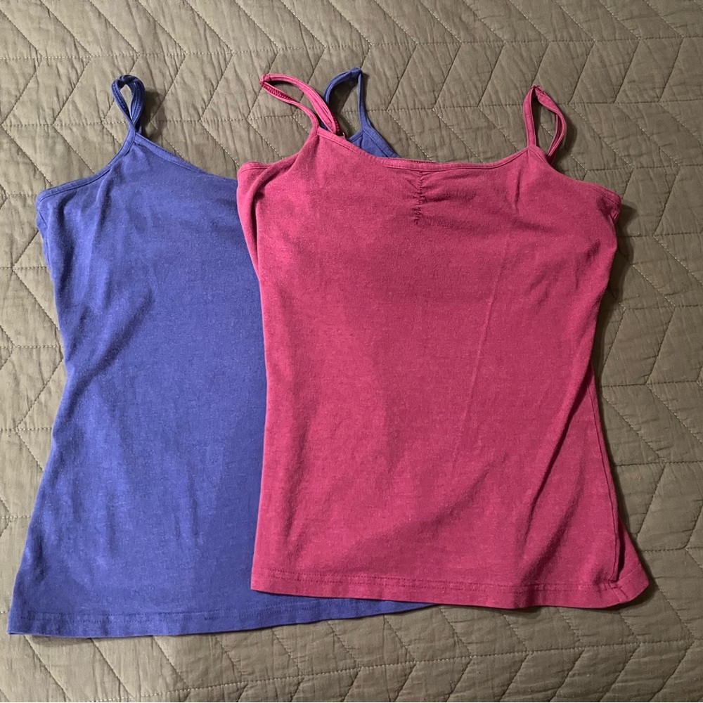 Magellan Outdoors Purple and Pink Fitted Sleeveless Camisoles